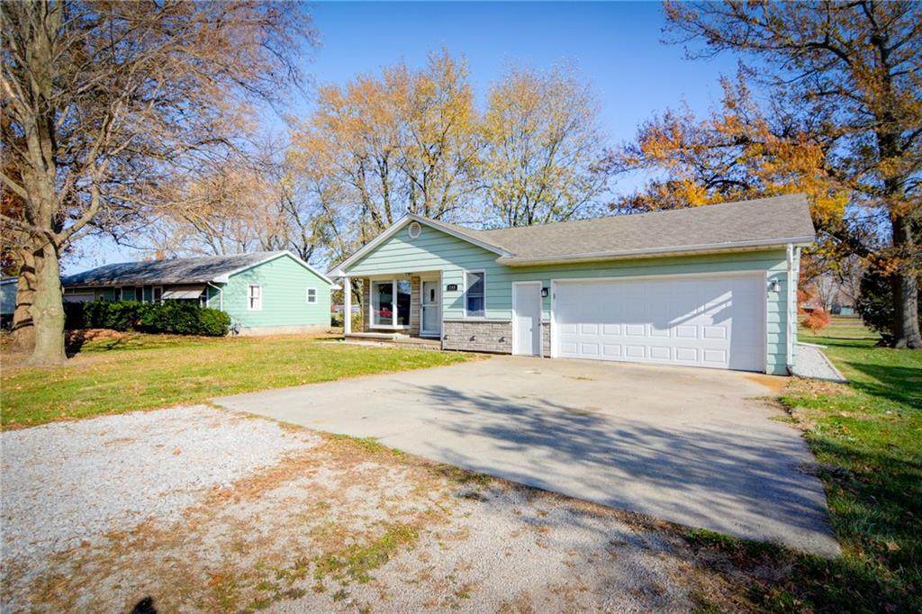 145 Sunnyside Drive - Photo 1