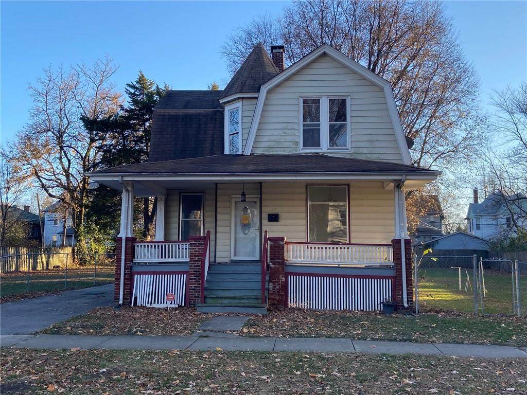 839 North Street - Photo 1