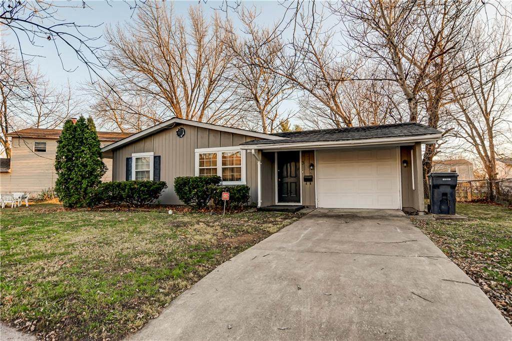 3275 Robin Drive - Photo 1