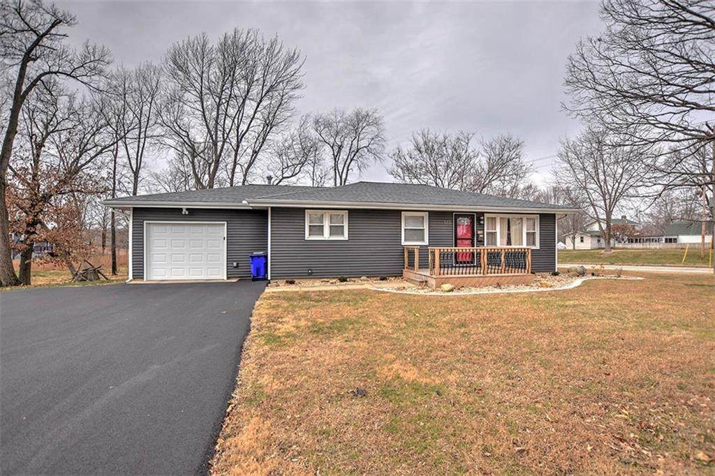 583 34th Street - Photo 1