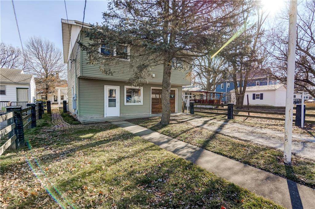 219 Lewis Street - Photo 1