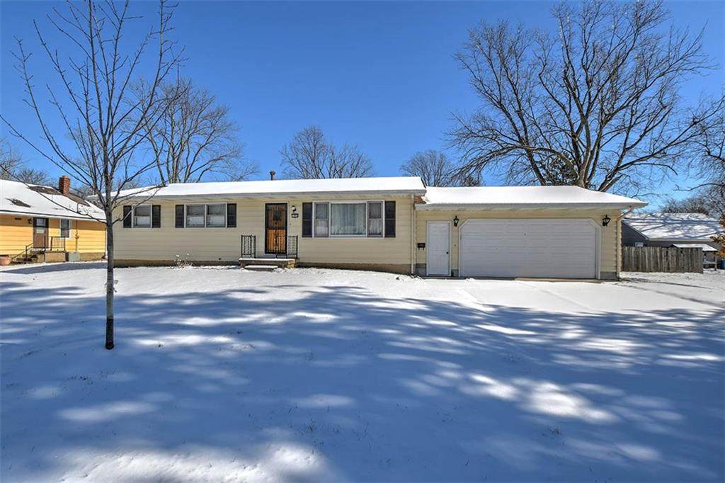 1650 32nd Street - Photo 1