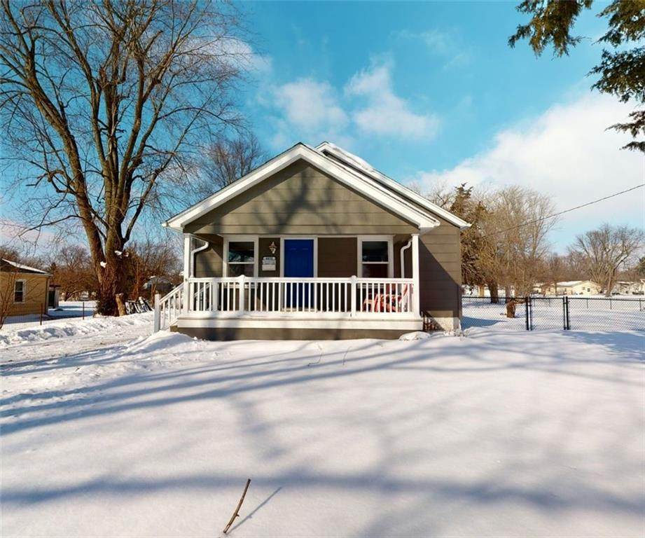 4438 Rosewood Drive - Photo 1