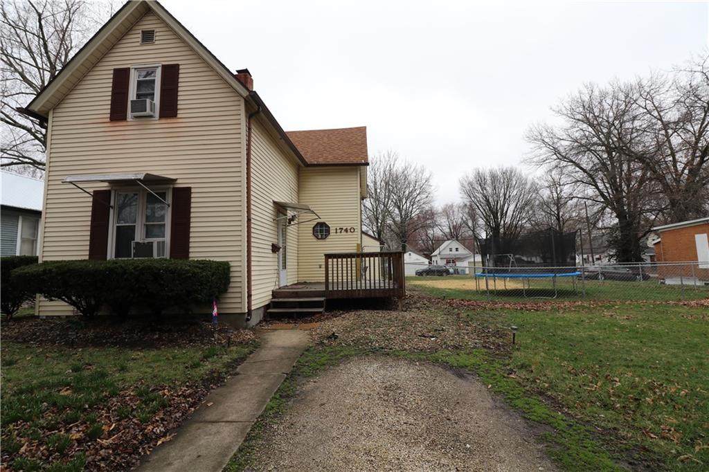 1740 Wood Street - Photo 1