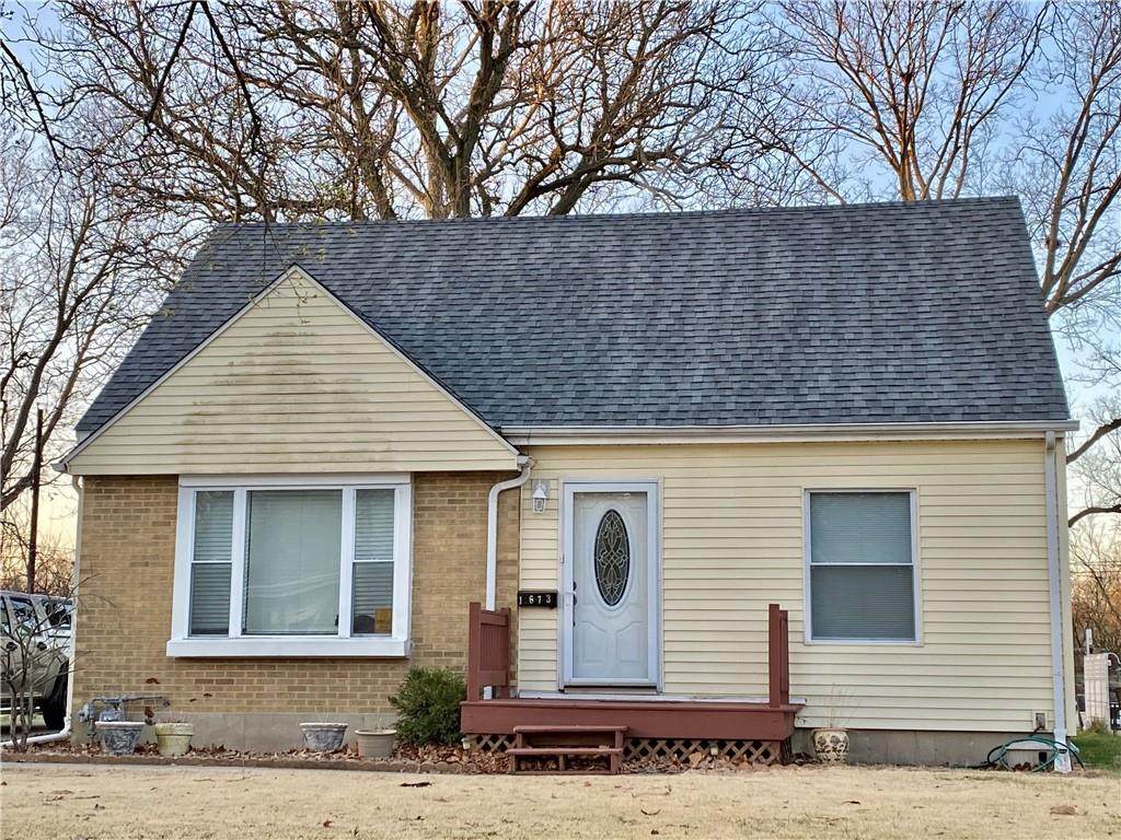 1673 Sunset Avenue - Photo 1