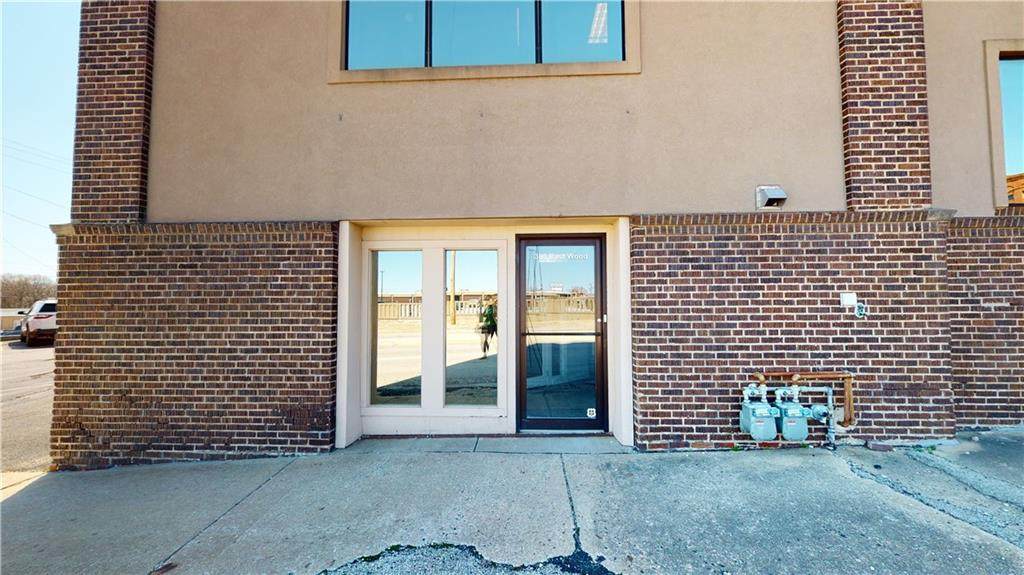 303 Wood Street - Photo 1