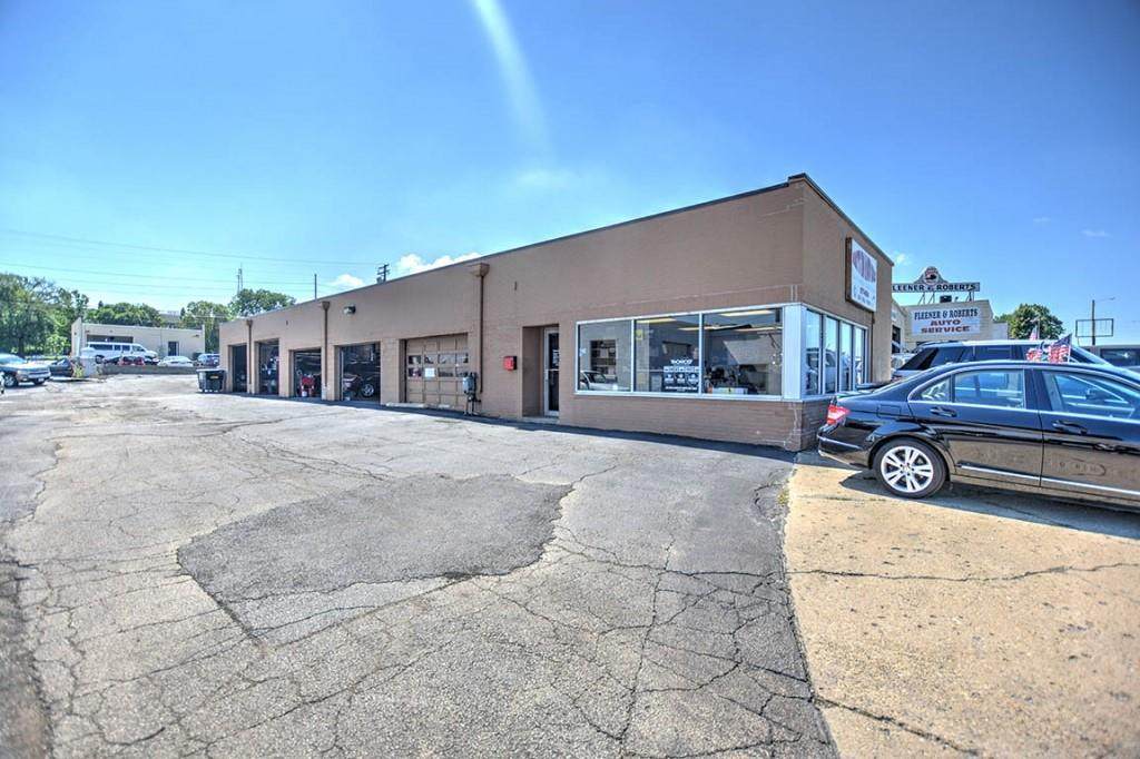 2760 Main Street - Photo 1