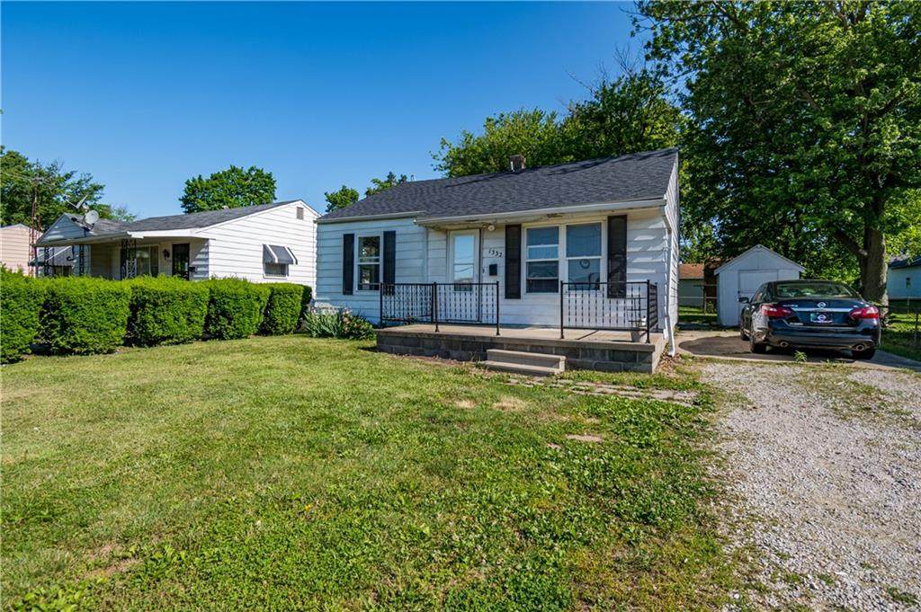 1332 Grand Avenue - Photo 1