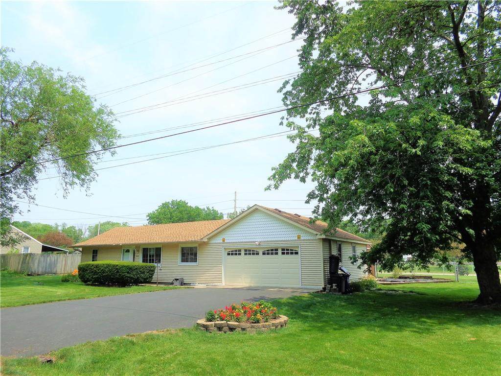 3930 East Court Drive - Photo 1