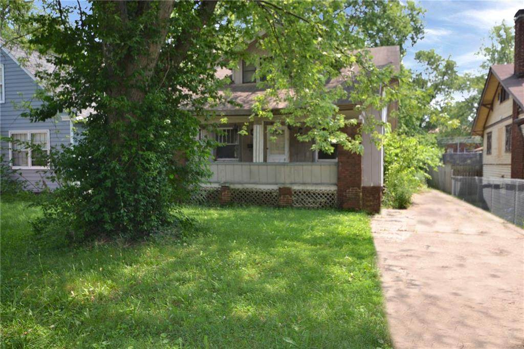 1353 Forest Avenue - Photo 1