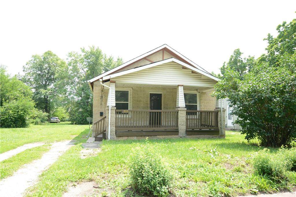 955 Elmhurst Avenue - Photo 1