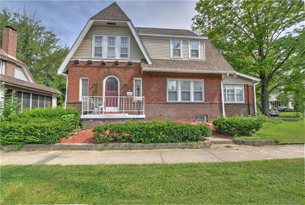 1616 Main Street - Photo 1