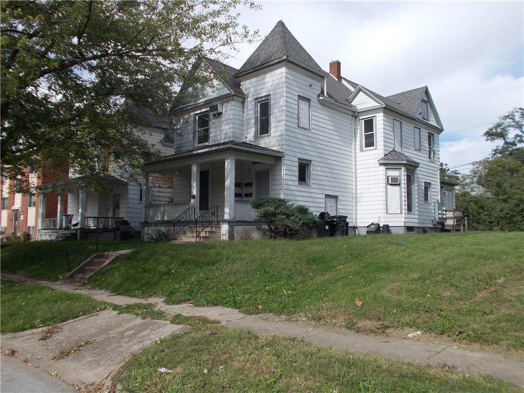 870 Wood Street - Photo 1