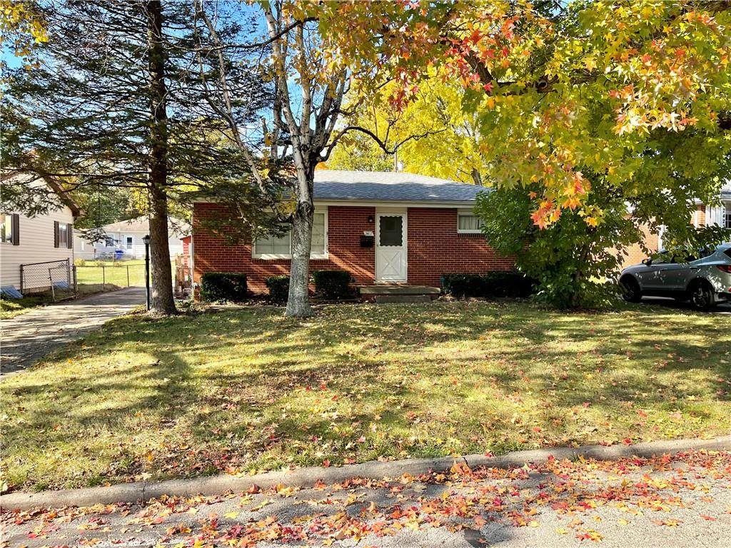 2417 Graceland Avenue - Photo 1