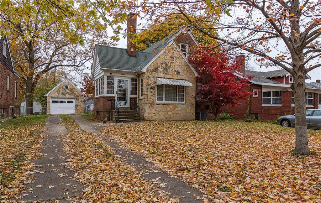 7 East Drive - Photo 1