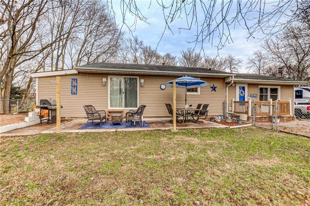 1471 Rattan Avenue - Photo 1