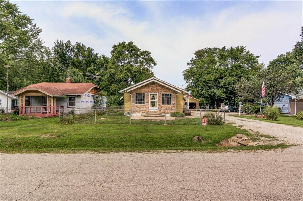 3880 Grand Avenue - Photo 1