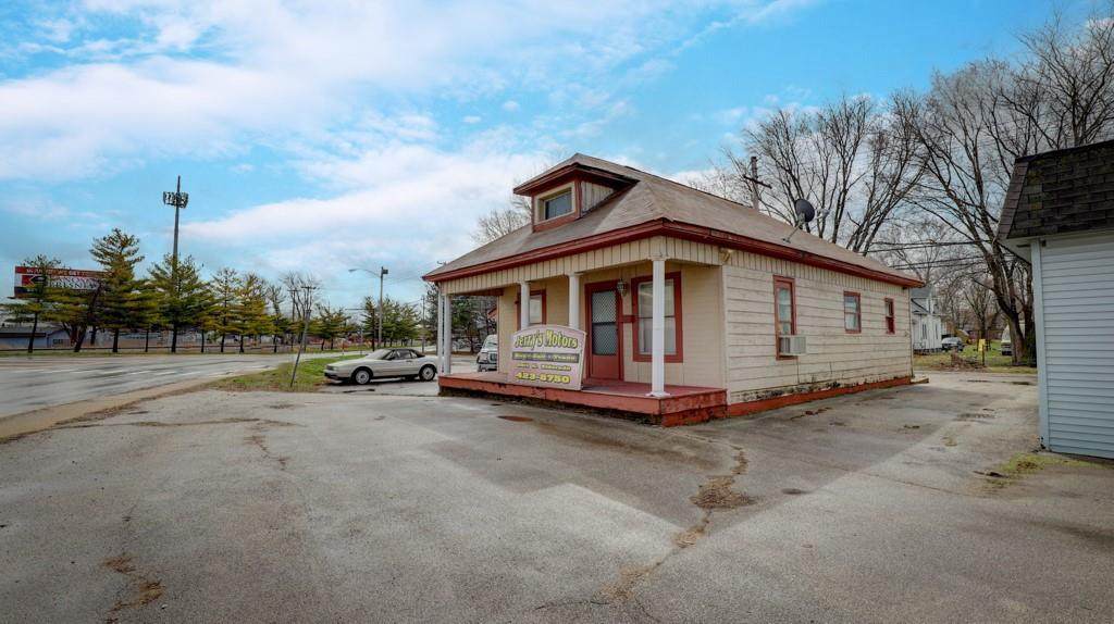 2011 Eldorado Street - Photo 1
