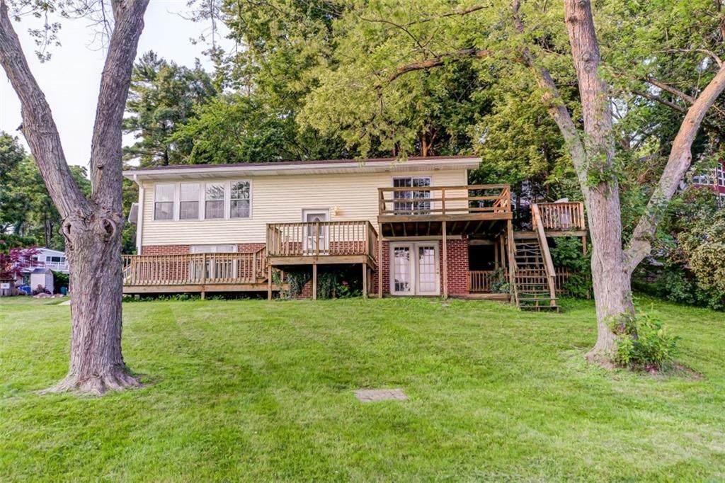 410 Lakeview Lane - Photo 1
