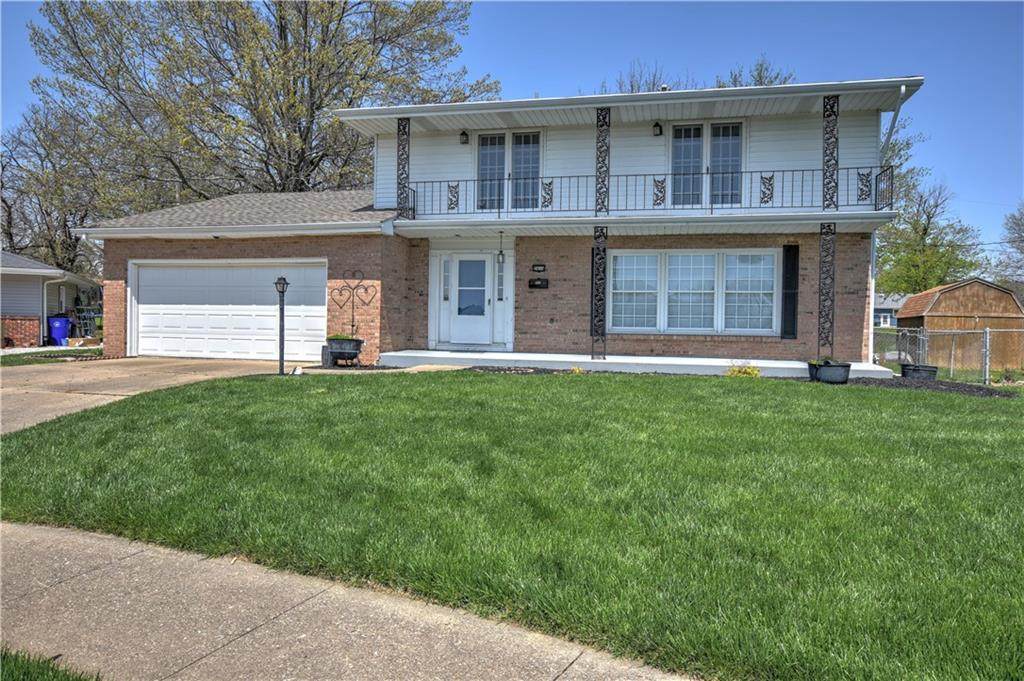 2414 Ivy Lane - Photo 1
