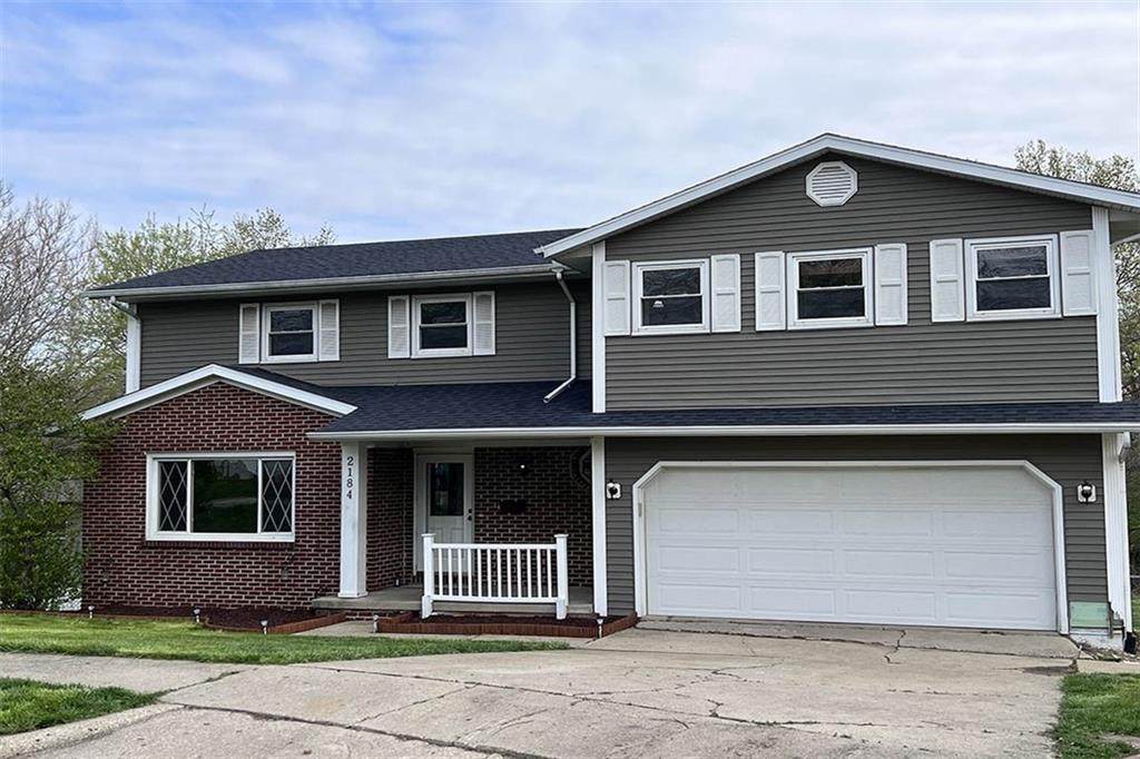 2184 Oakcrest Court - Photo 1