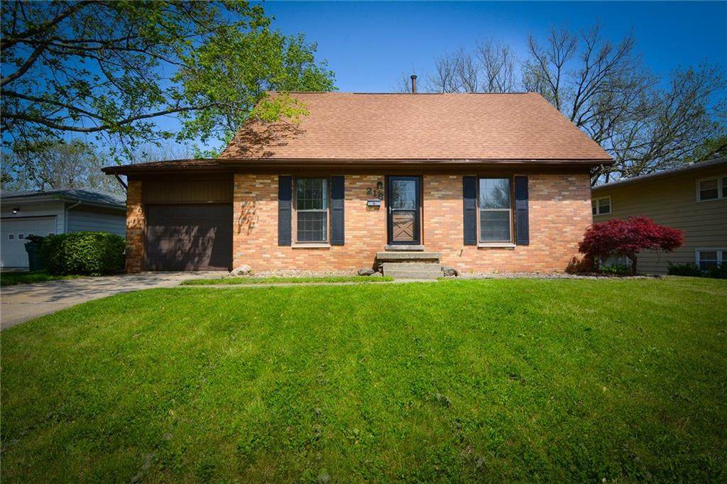 216 Holiday Drive - Photo 1
