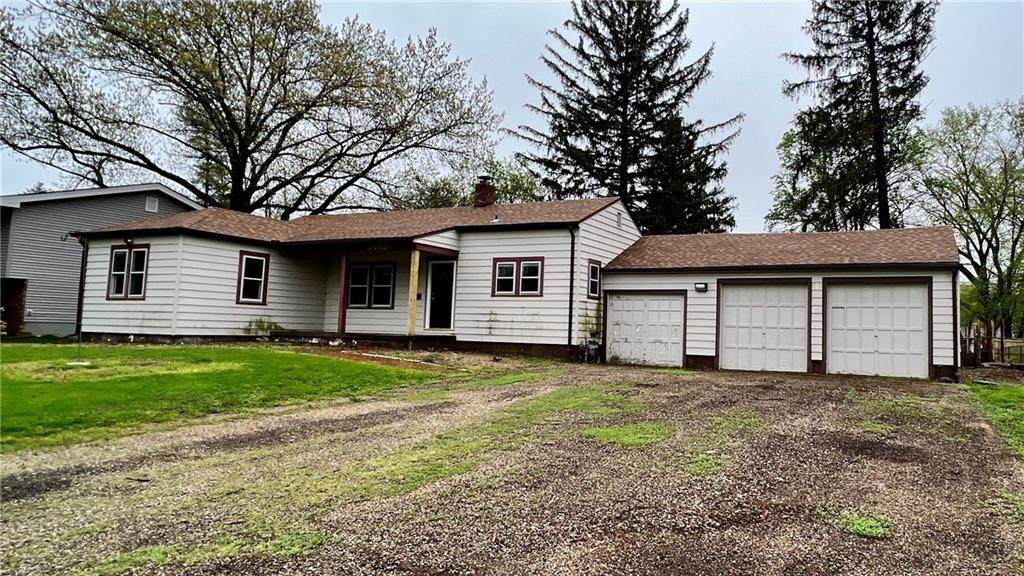 3455 Chestnut Avenue - Photo 1