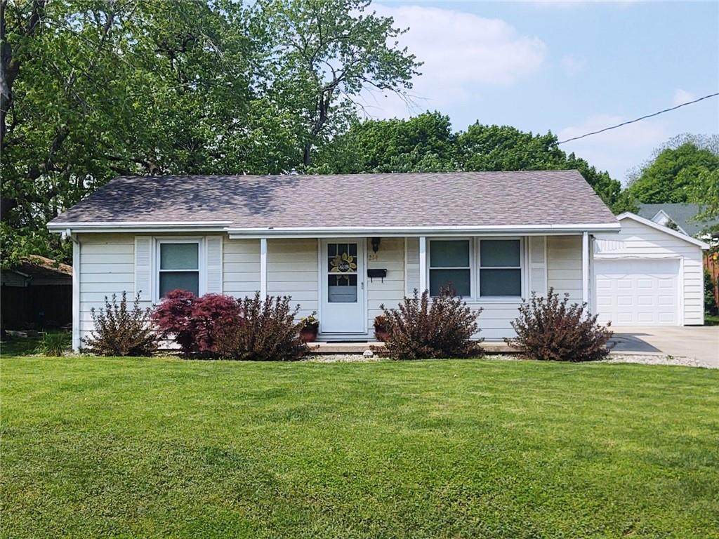 214 Raymond Street - Photo 1