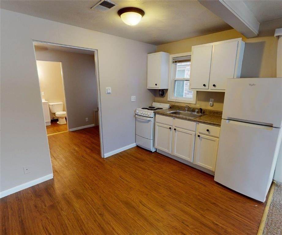 1335 Wood Street - Photo 1
