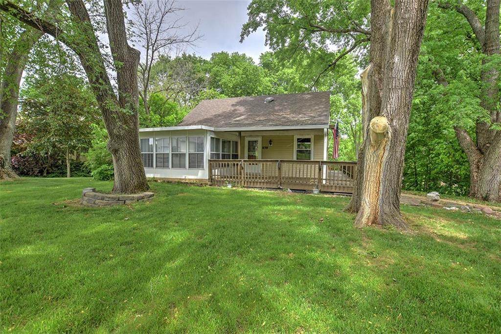 850 Sarah Drive - Photo 1