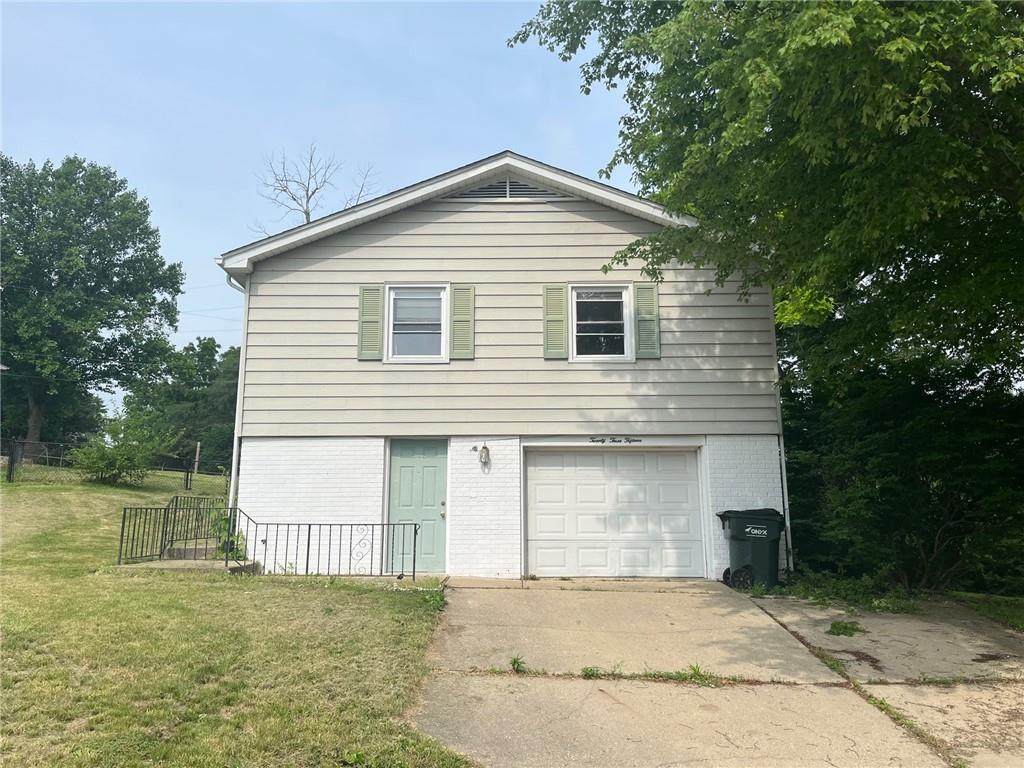 2315 Hoyt Court - Photo 1