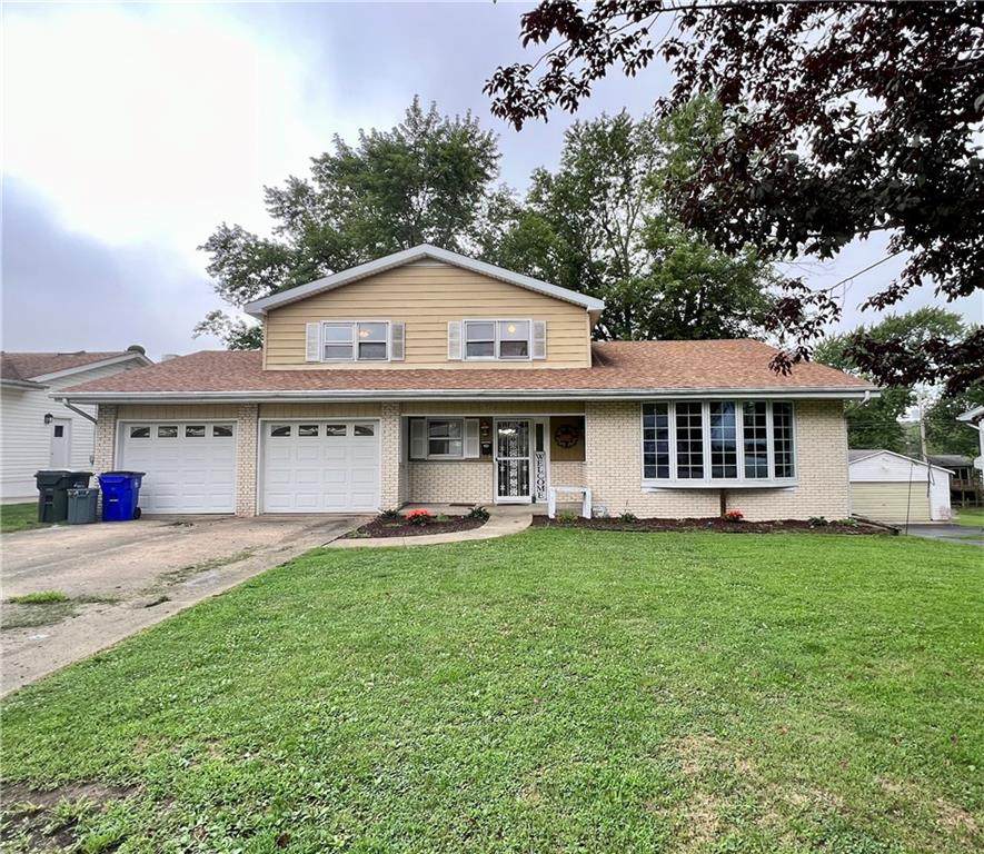 1027 Westlawn Avenue - Photo 1