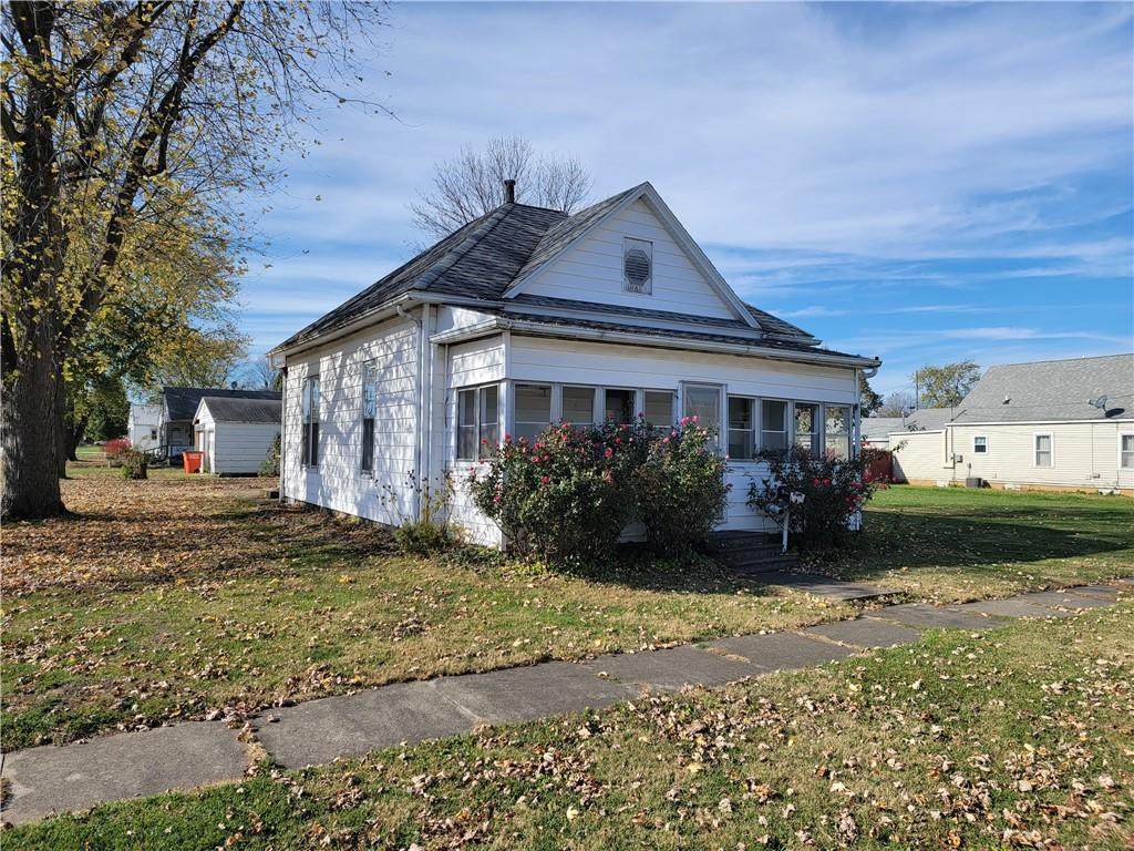 303 Grant Street - Photo 1
