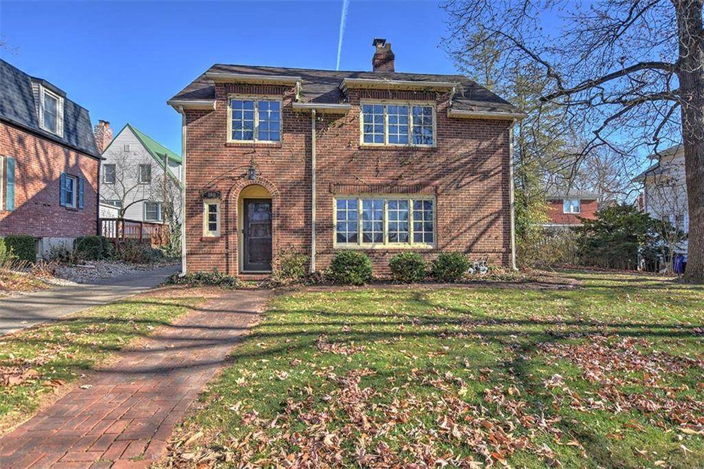 180 Linden Avenue - Photo 1