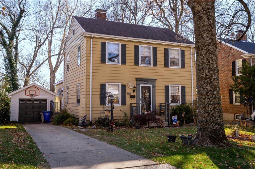 1563 Sunset Avenue - Photo 1