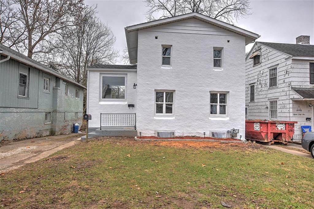 1541 Forest Avenue - Photo 1
