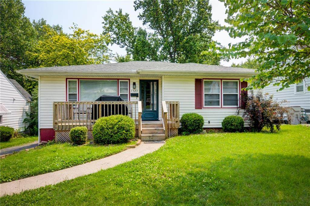 1323 California Avenue - Photo 1