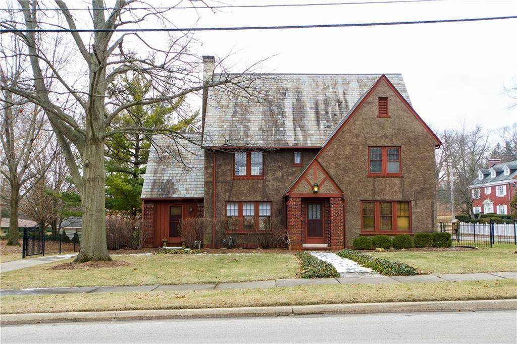1679 Main Street - Photo 1