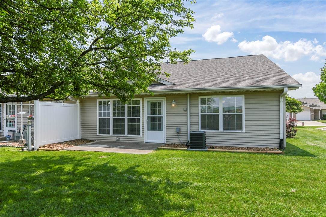 4776 Arbor Court, Decatur, IL 62526 (MLS 6228107) Glenda Williamson Realty