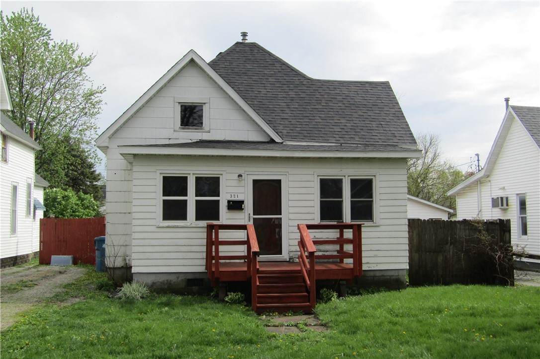 321 Lincoln Street - Photo 1