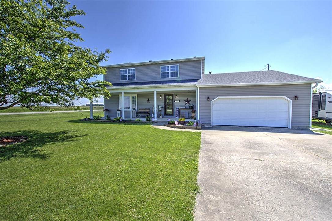 1910 Ferndell Dr - Photo 1