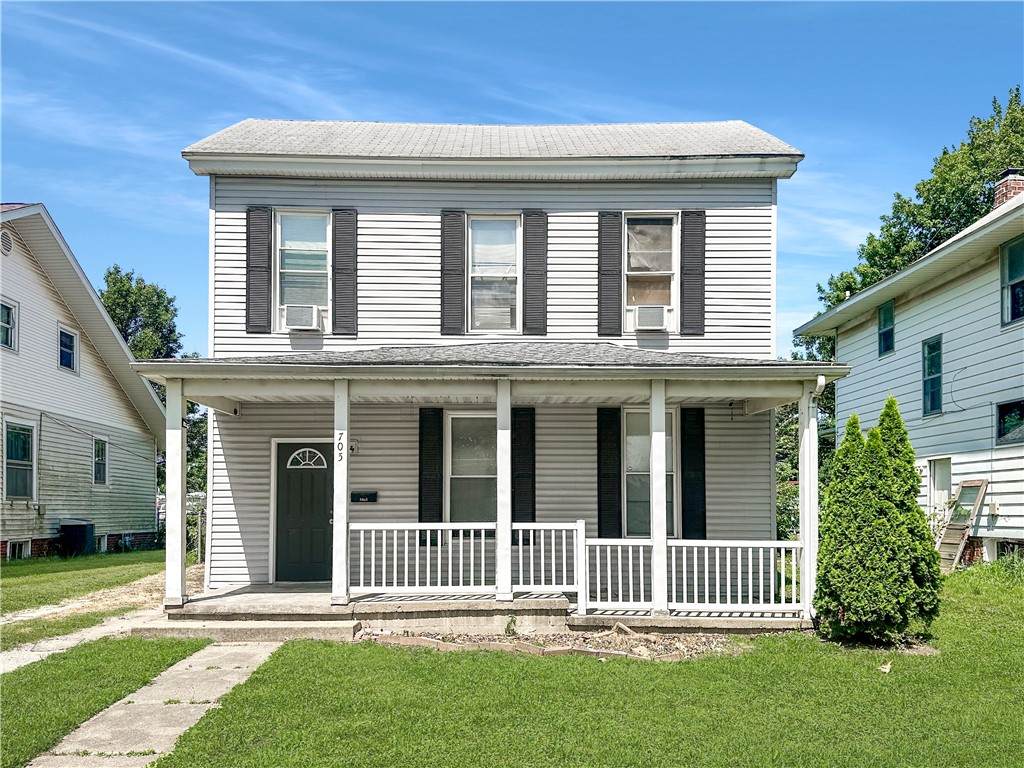 705 16th Street - Photo 1