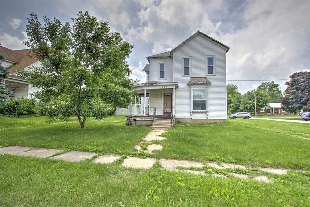 247 Wood Street - Photo 1