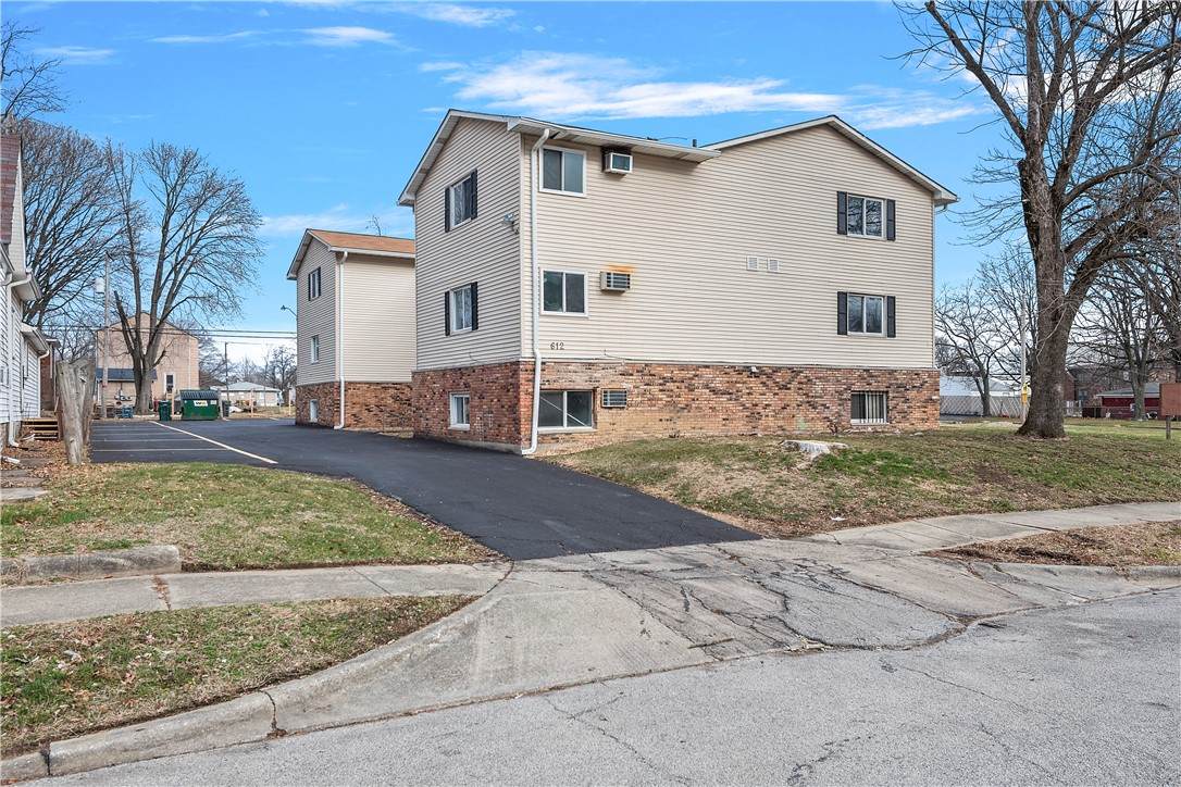 612 Macon Street - Photo 1