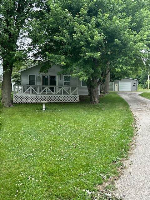 3221 Lake Paradise Road - Photo 1