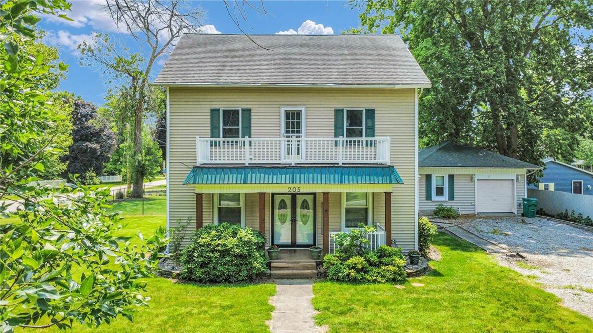 205 6th Street - Photo 1