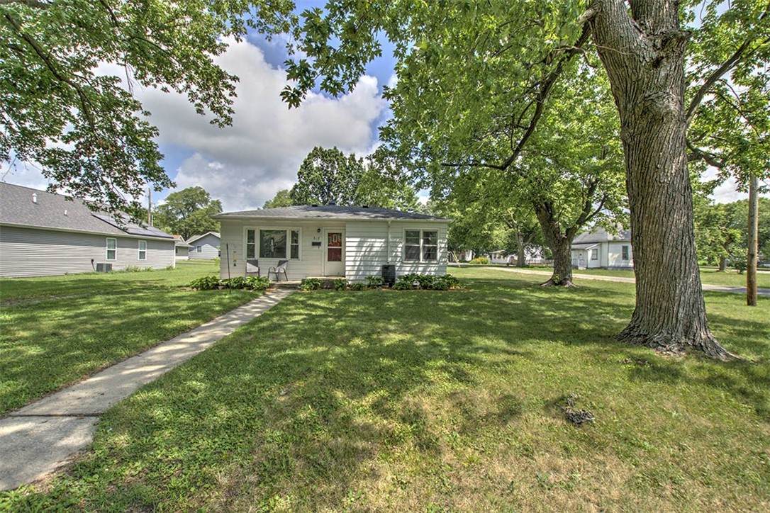 918 Lincoln Street - Photo 1