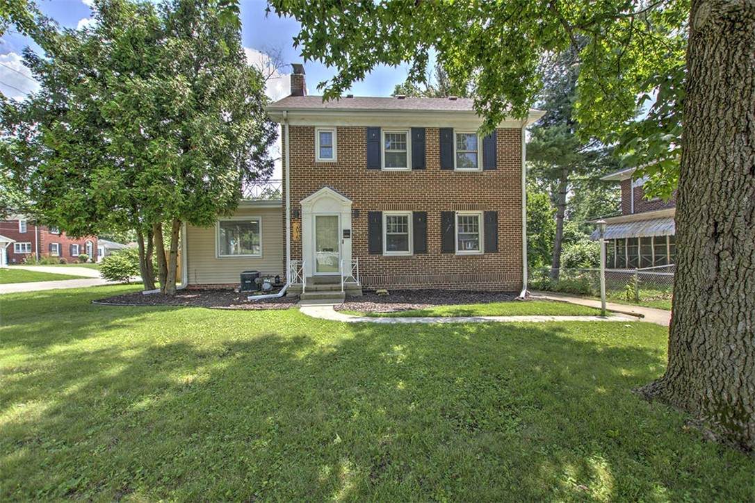 2015 Forest Avenue - Photo 1