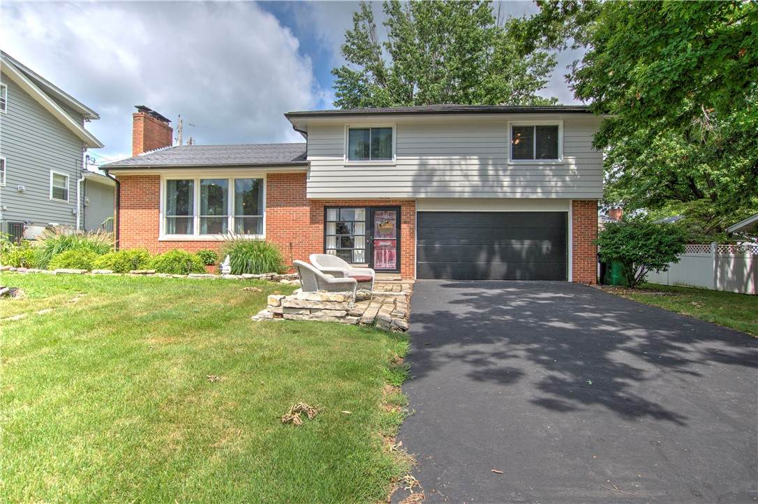 61 Eastmoreland Drive - Photo 1