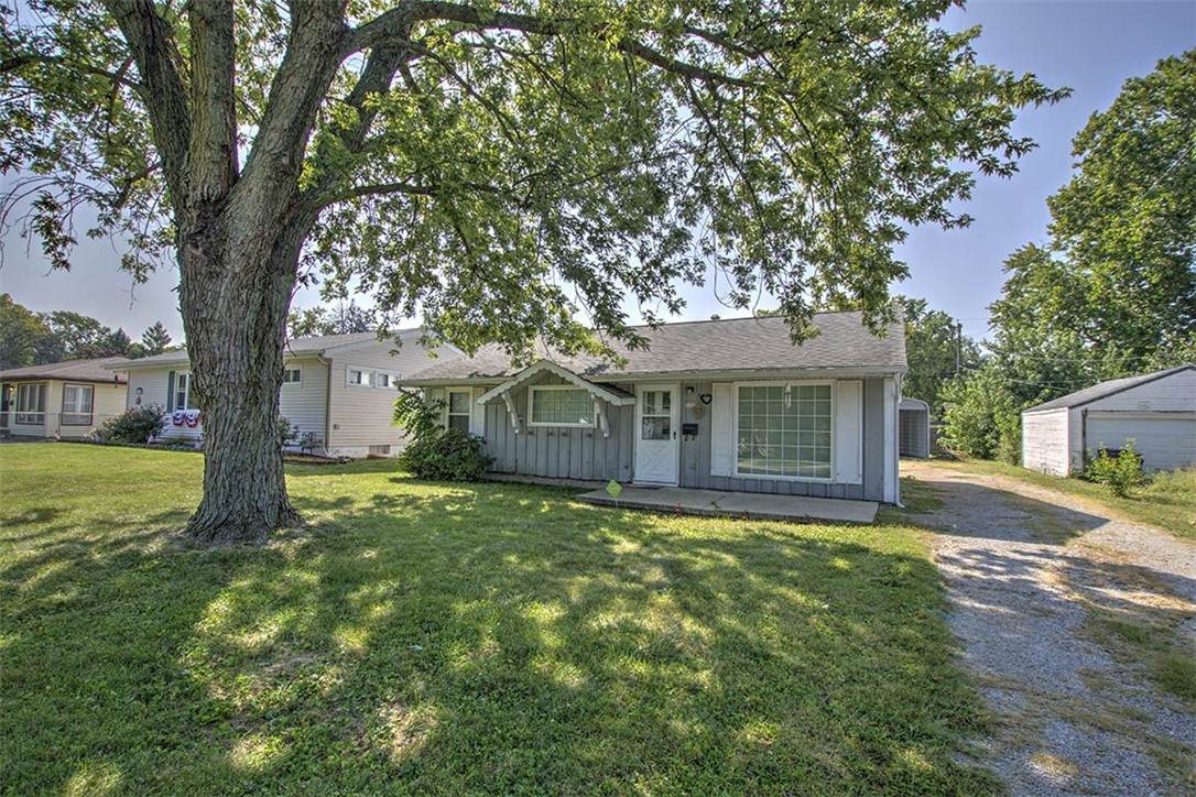 1645 Center Street - Photo 1